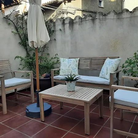 Casa Con Patio Y Chimenea En Hébergement de vacances Piedralaves