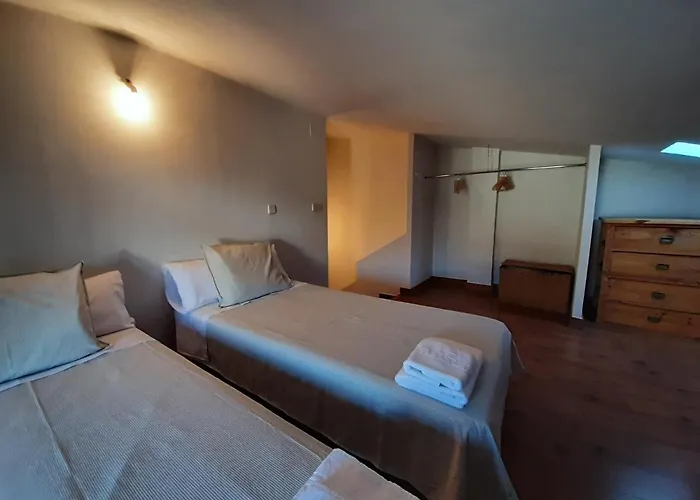 別荘 Casa Con Patio Y Chimenea En