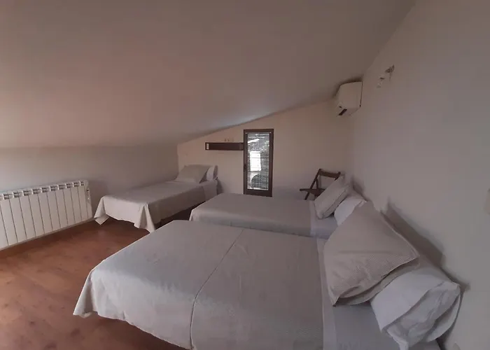 別荘 Casa Con Patio Y Chimenea En