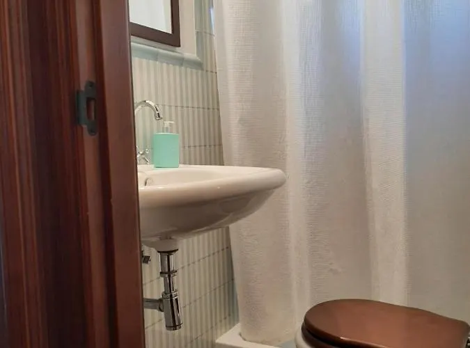 別荘 Casa Con Patio Y Chimenea En