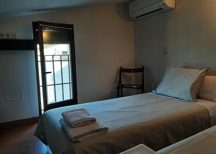 別荘 Casa Con Patio Y Chimenea En ピエドララベス