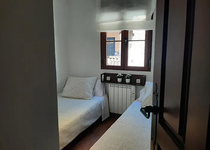 別荘 Casa Con Patio Y Chimenea En ピエドララベス